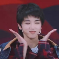 娱乐圈吃瓜华晨宇,娱乐圈的瓜田，他如何成为焦点？